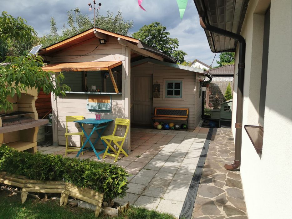 Casa parter  sat Miroslava