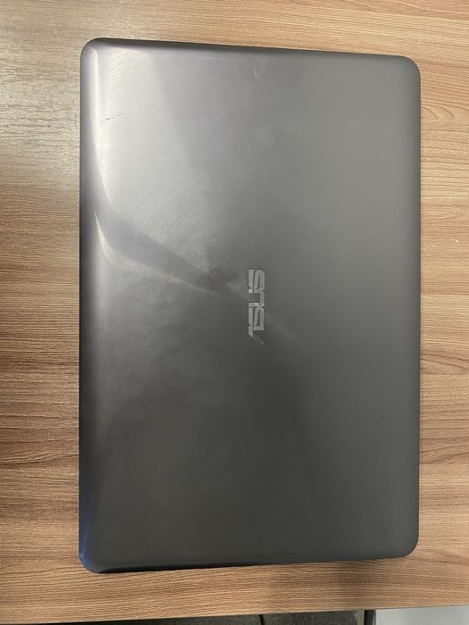 Продам ноутбук Asus 17.3 дюйма