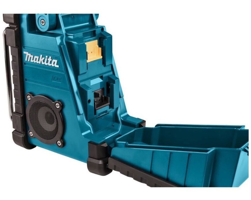 Акумулаторно радио DMR116 18V Makita