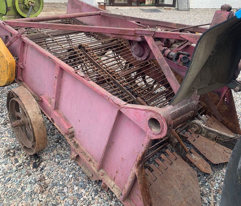 Продам картофелекопалка