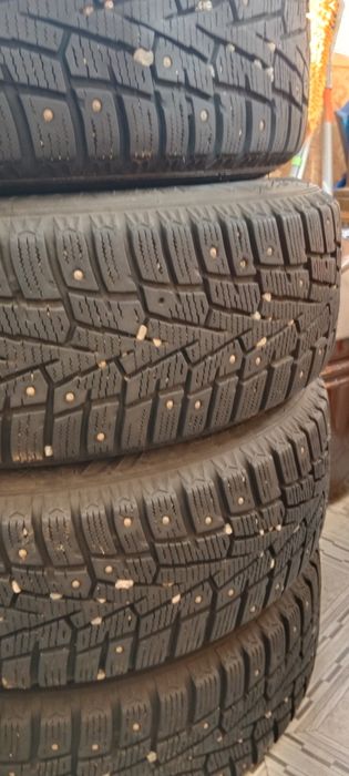 Продам зимние шины