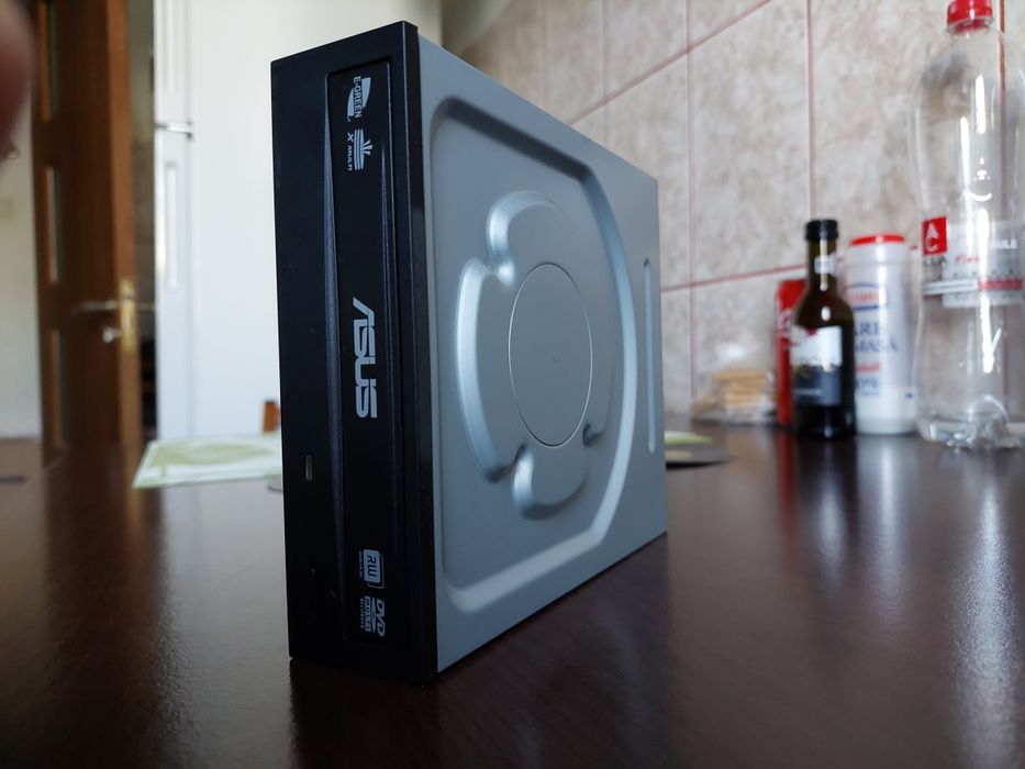 CD/ DVD rewritable drive ASUS