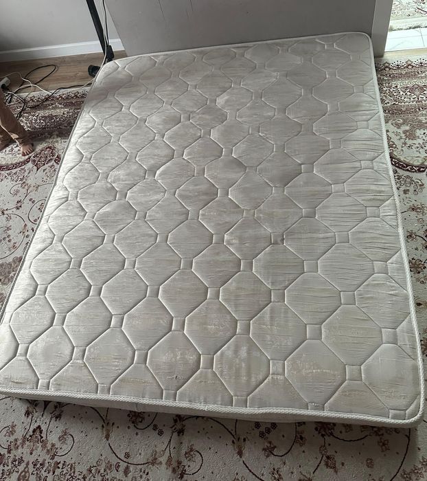 Отдам даром матрас