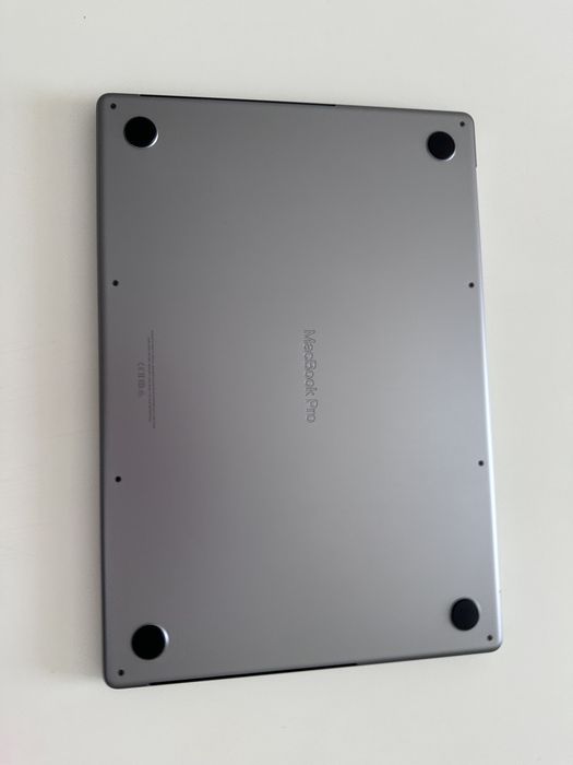 Macbook Pro 16 M1 Pro 2021