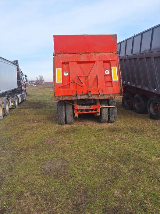 Vând remorcă basculantă