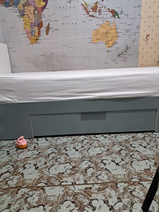 Кровать односпальная