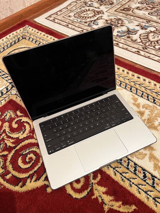 Macbook Pro 14 M5 16/512GB
