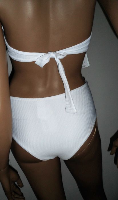 costum de baie alb calzedonia