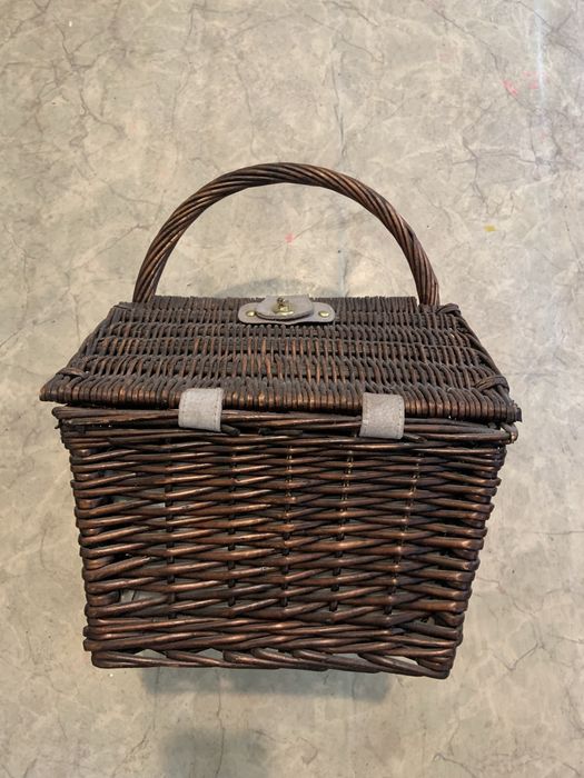Плетеная корзинка