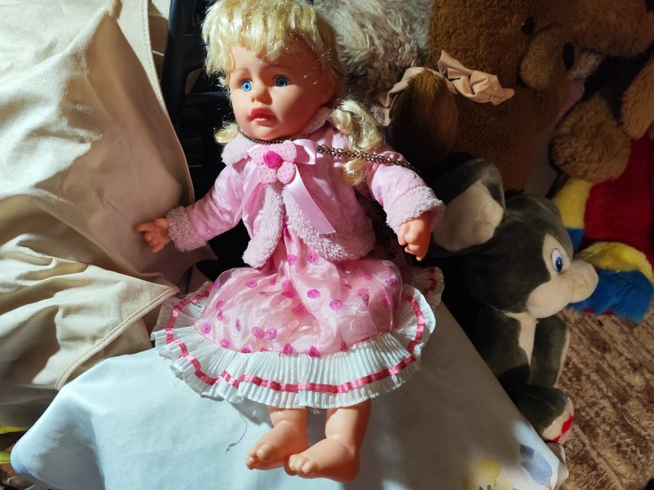 Глава на кукла за грим и прически и други