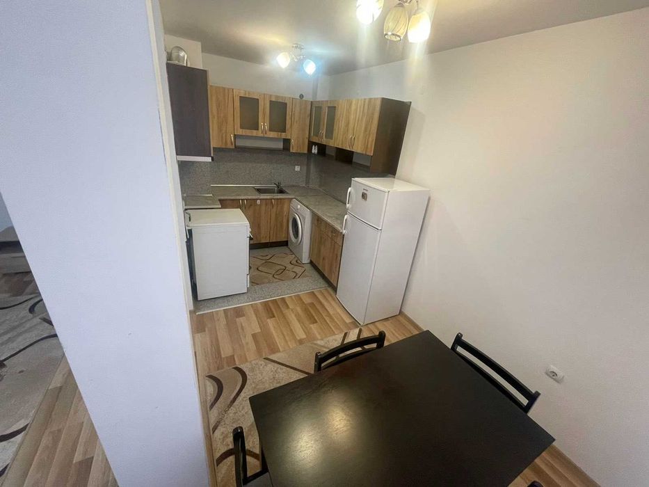 Дава се под наем Двустаен апартамент в Пловдив, Съдийски - 75 кв.м за 382.5 € - Снимка #2