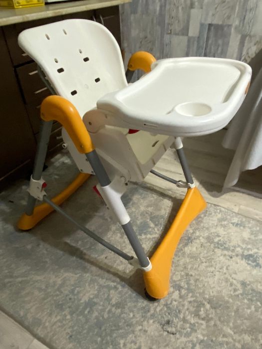 Столик для кормления детскии качественныц