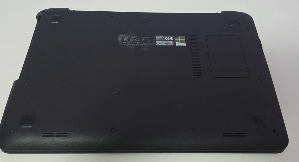 Asus R556L 15,6 инча