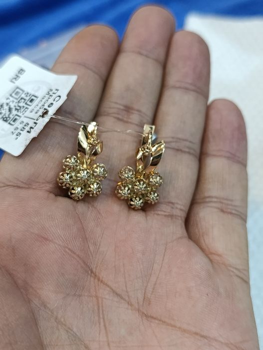 Новые Золотые серьги, вес 5,57 Проба 585