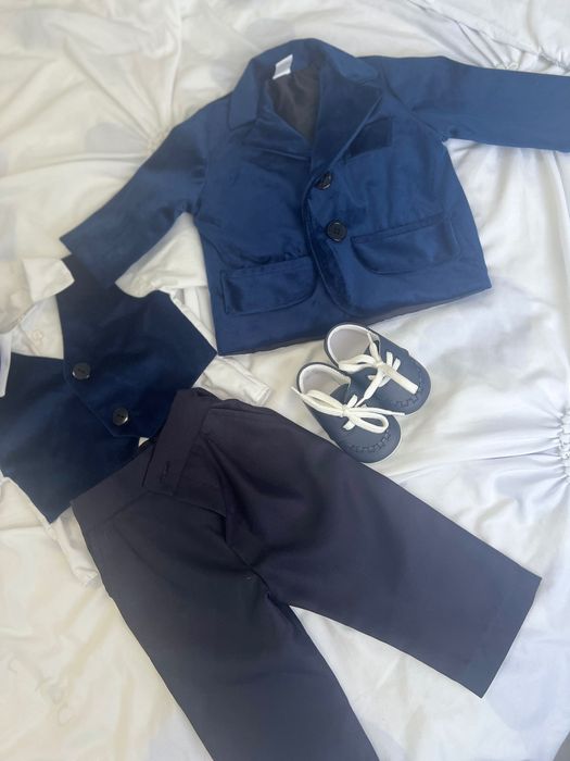 Costum bebeluș potrivit 1-4 luni din 3 piese