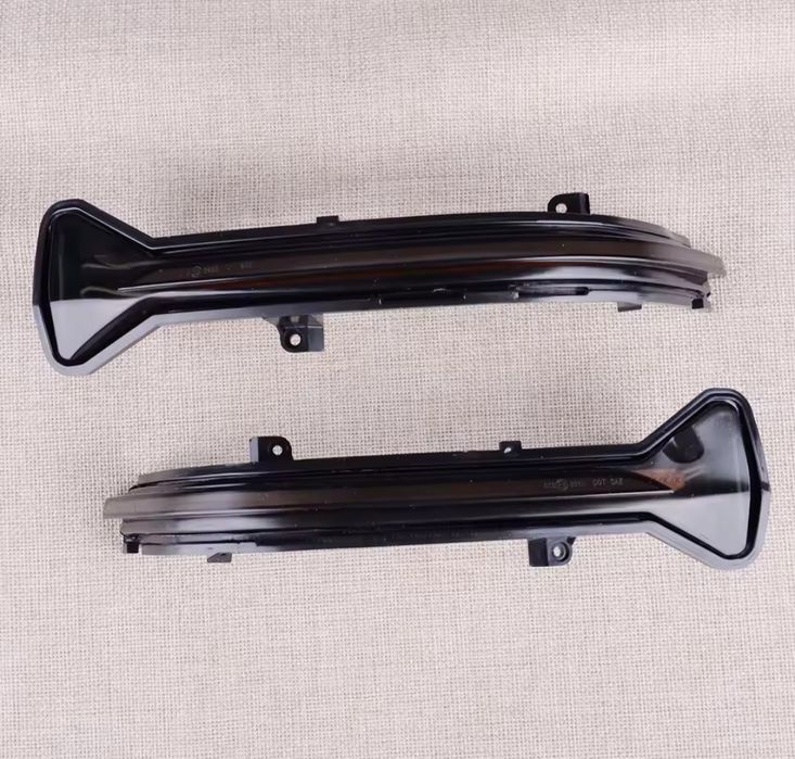 НОВИ Динамични бягащи мигачи за BMW G11 G15 G20 G22 G30 G32 G38,M5 F90