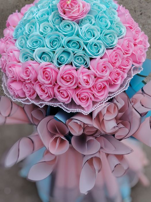 Buchete trandafiri eterni din sapun