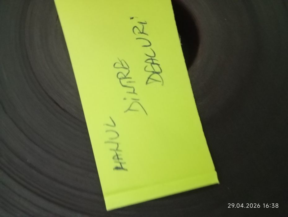 film 16 mm pt aparat proiecție, artistic