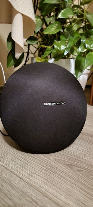 Vand boxa Harman Kardon Onyx Studio 4 impecabila