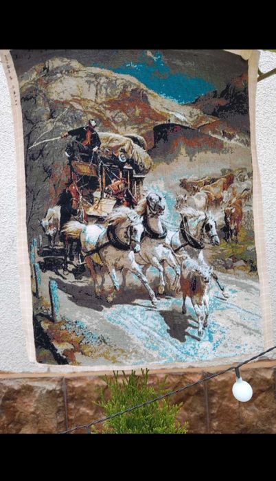 Goblen mare cusut integral manual – Cai în peisaj montan – 1 an de lucru – 44×36 cm”