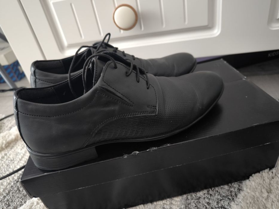 Официални мъжки обувки естествена кожа