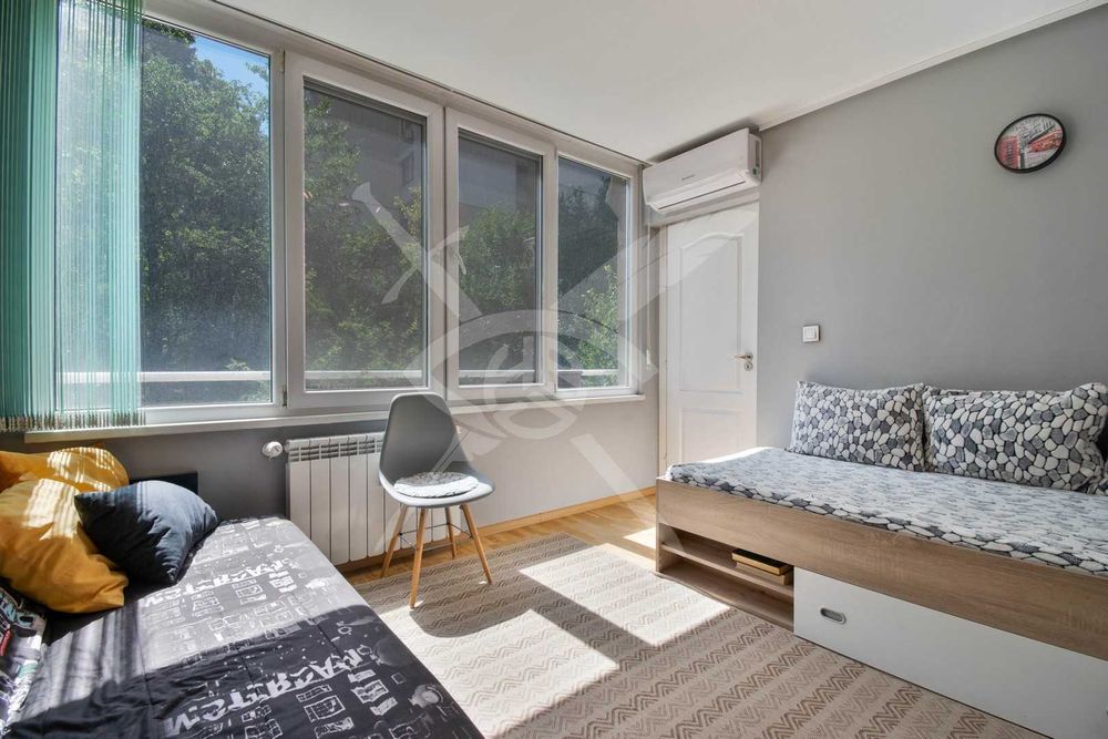 Продава се Тристаен апартамент в София, Изгрев - 90 кв.м за 3300 €/кв.м - Снимка #9