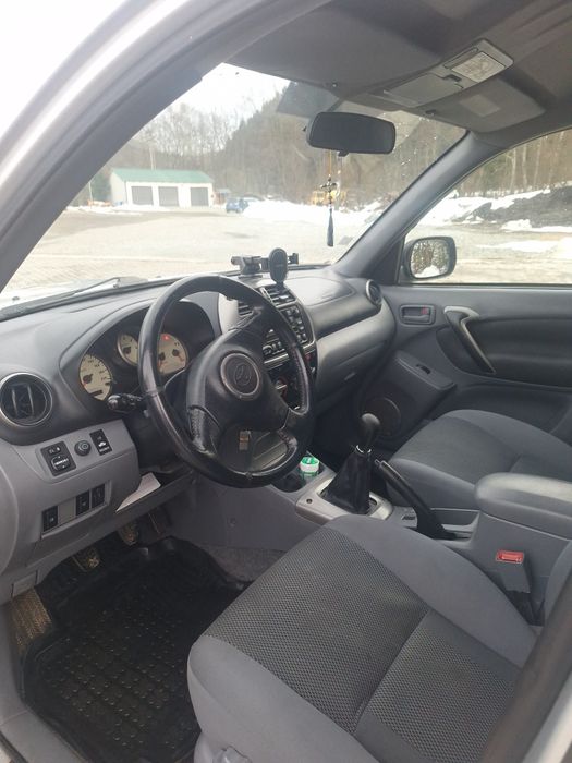 Vand Toyota Rav4 2.0 Diesel