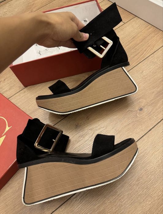 Босоножки стильные красивые