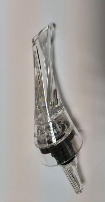 Аератор за вино , за ценители.