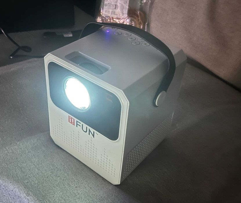 Videoproiector Smart Android WiFi HDMI USB iFUN 230145 LED