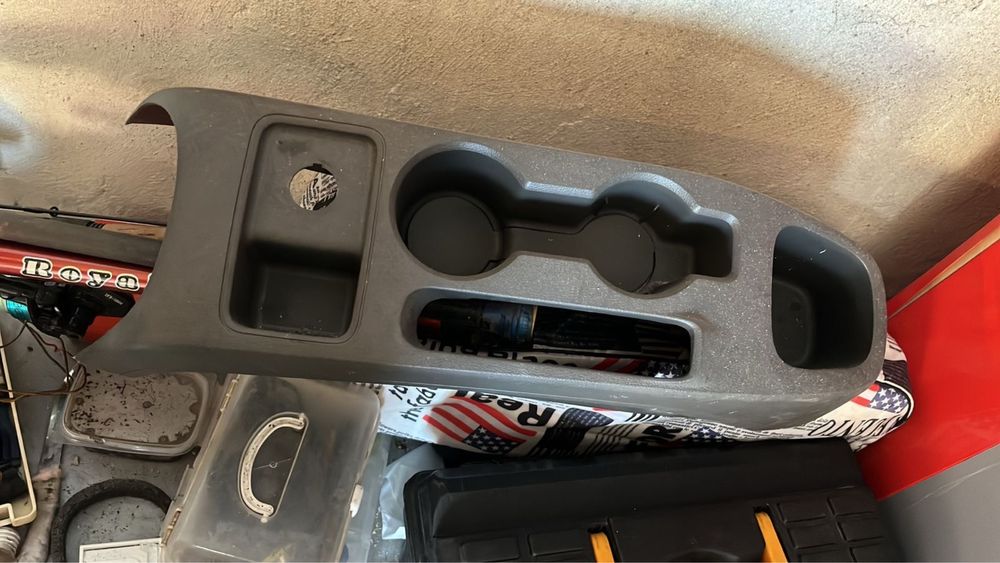 Консоль на больт