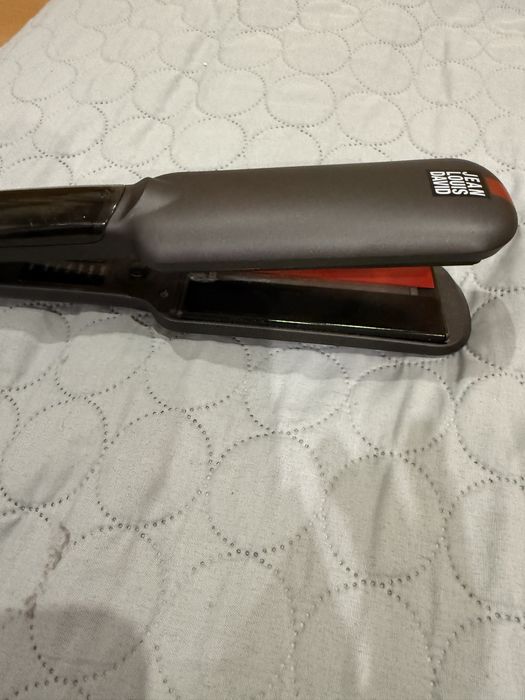 Преса за коса Jean Louis David/ изправяне на коса с пара и инфра ред