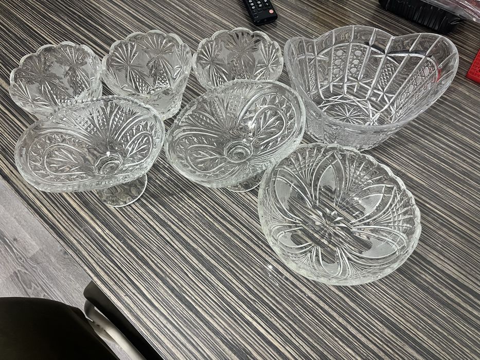 Хрусталь в количестве 7 шт.