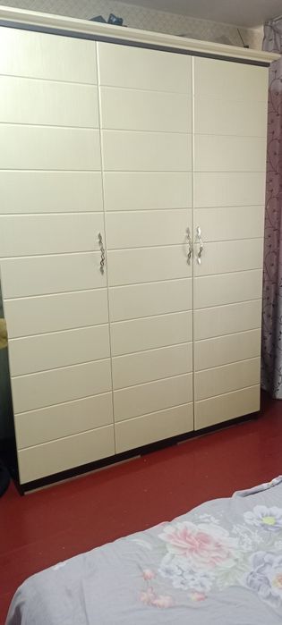 Продам шифонер  в отличном состоянии