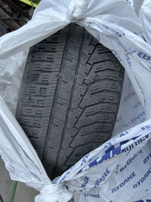 Продам резину 4шт hankook
