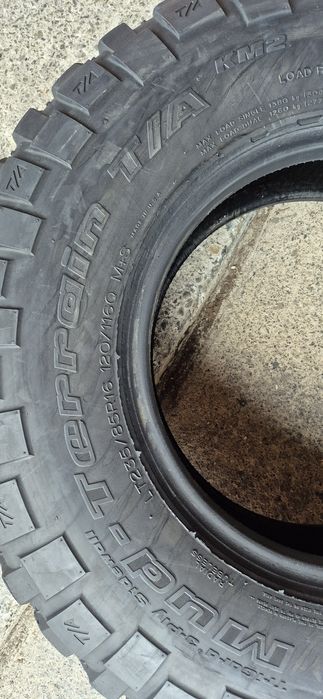 2 anvelope M+S BFGoodrich,235/85/16.Pretul este pe bucata.