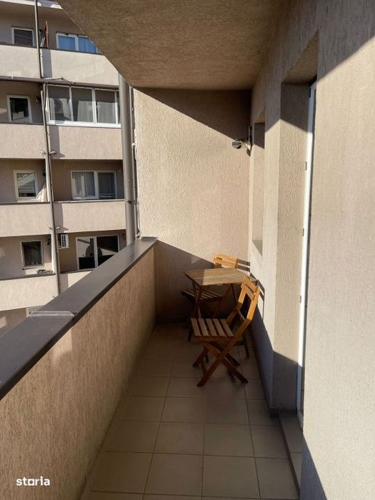 Apartament de 2 camere, semidecomandat, 54 mp + balcon 7 mp, Strada Mo
