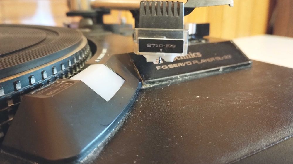 pickup Technics SL23 pt discuri vinil
