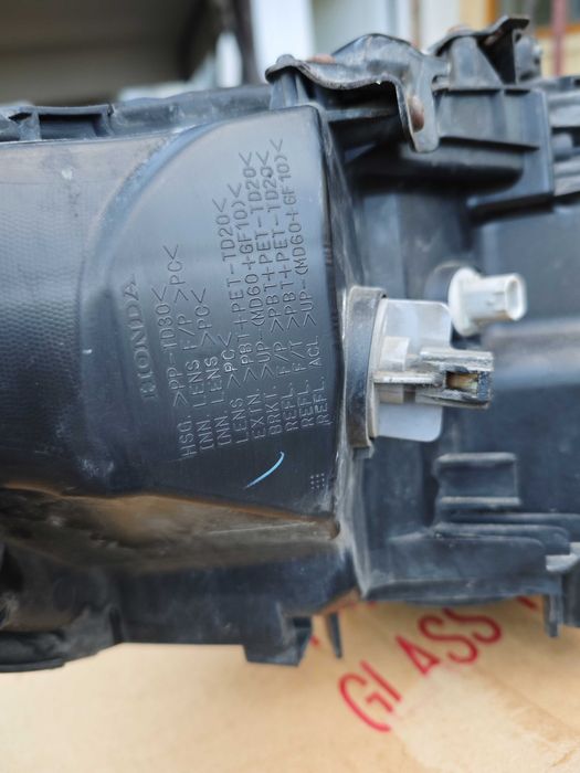 Set faruri cu xenon Honda Accord VIII