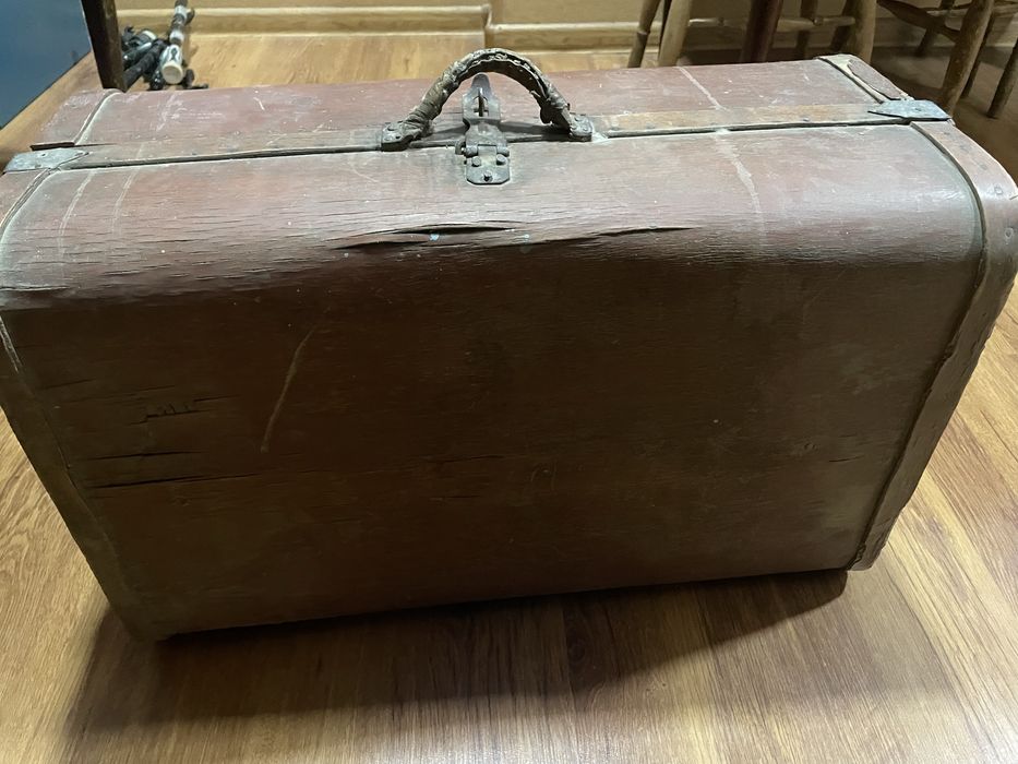 Старинный саквояж