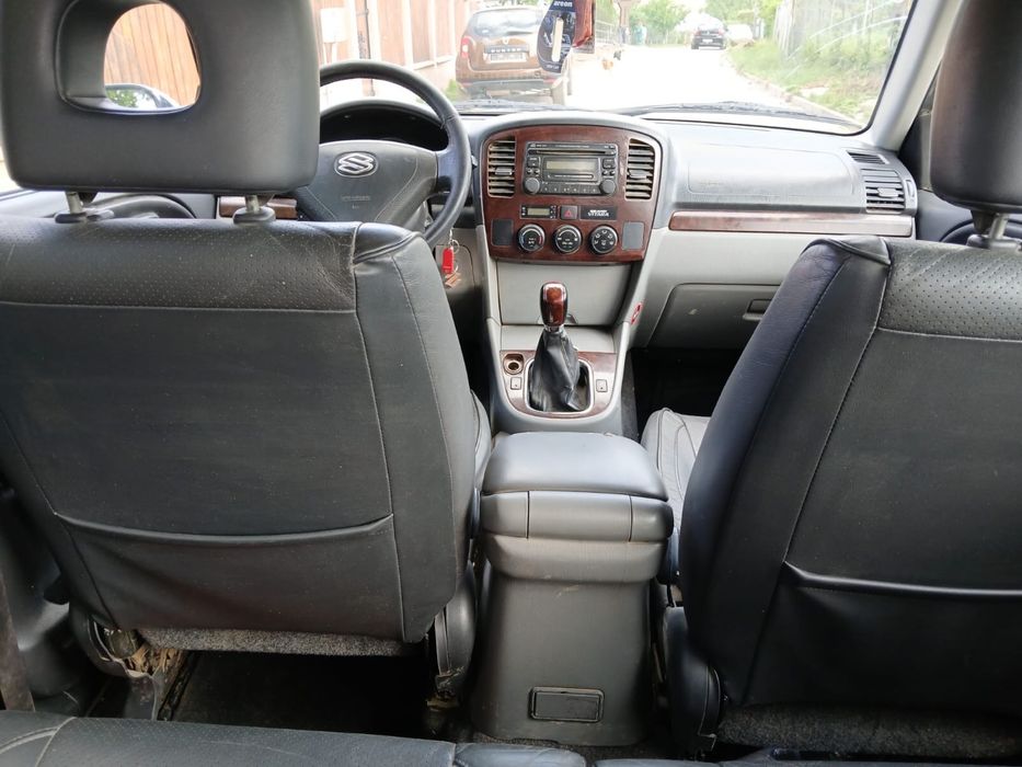 Suzuki Grand Vitara Limited 2.0 HDi Diesel • 4x4 • Încălzire în scaune • AC
