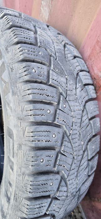 Продам зимние шины 15 размер 185/65