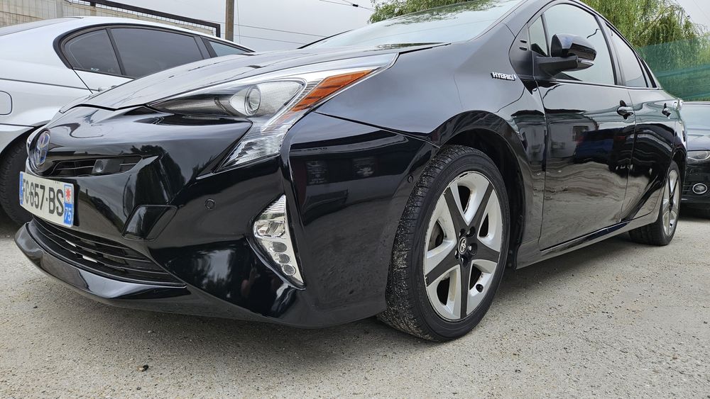 Toyota Prius 4 An 11 / 2018