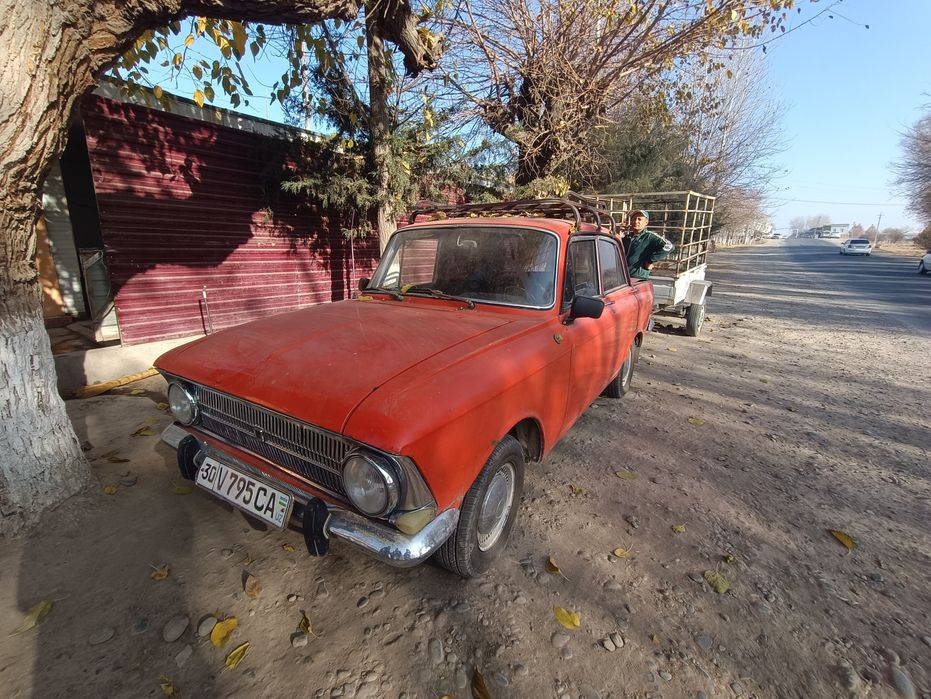 Merskvich va tlechkas 1979 yilda ishlab chiqarilgan radnoy kraska