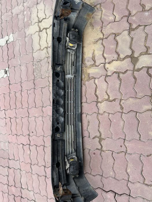 Передний бампер на мерседес w210