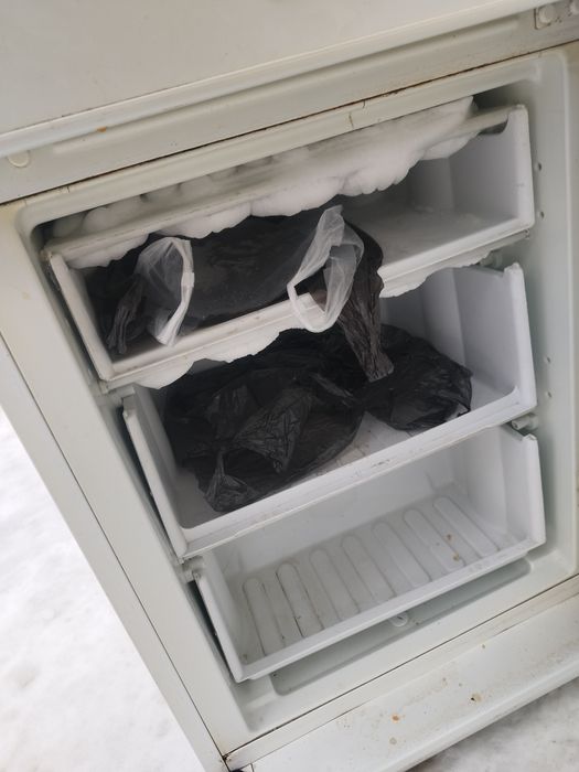 Продам холодильник