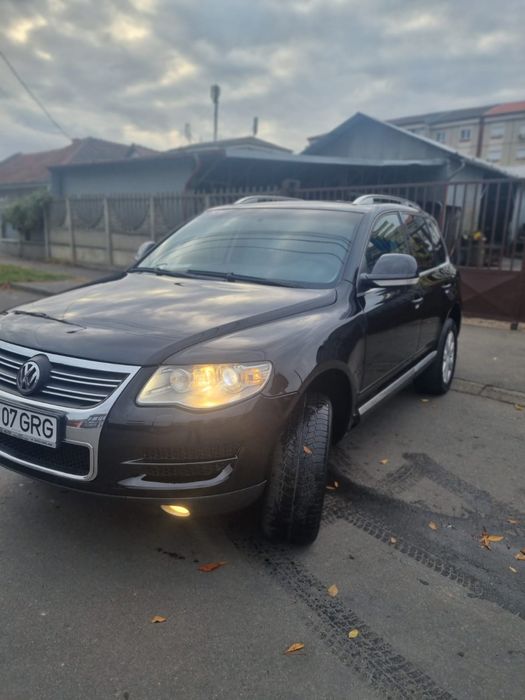Vând vw touareg 2.5 tdi R5 facelift