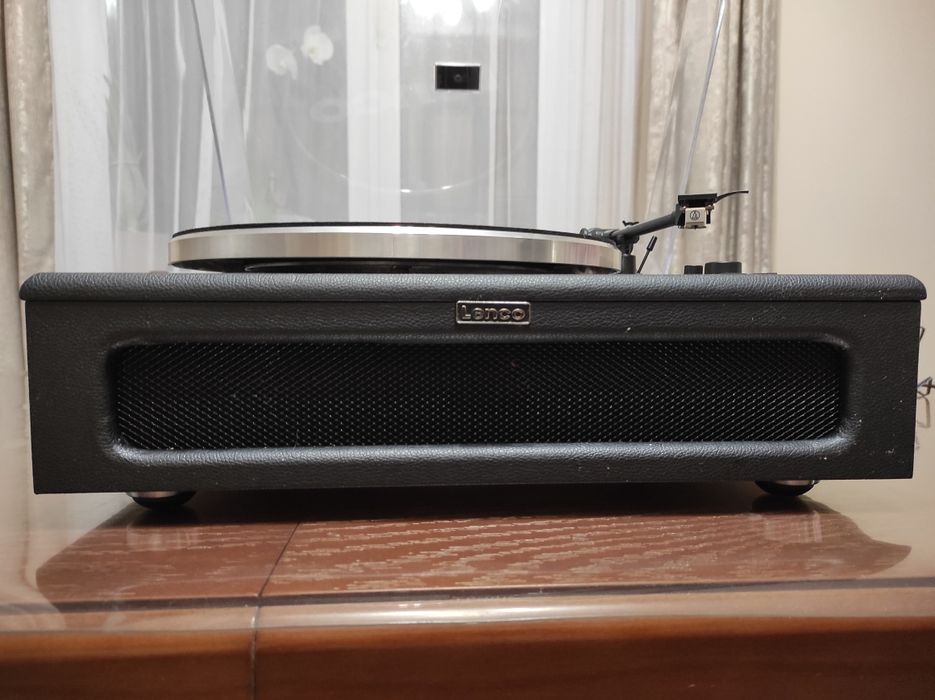 Проигрыватель винила Lenco LS-430BK