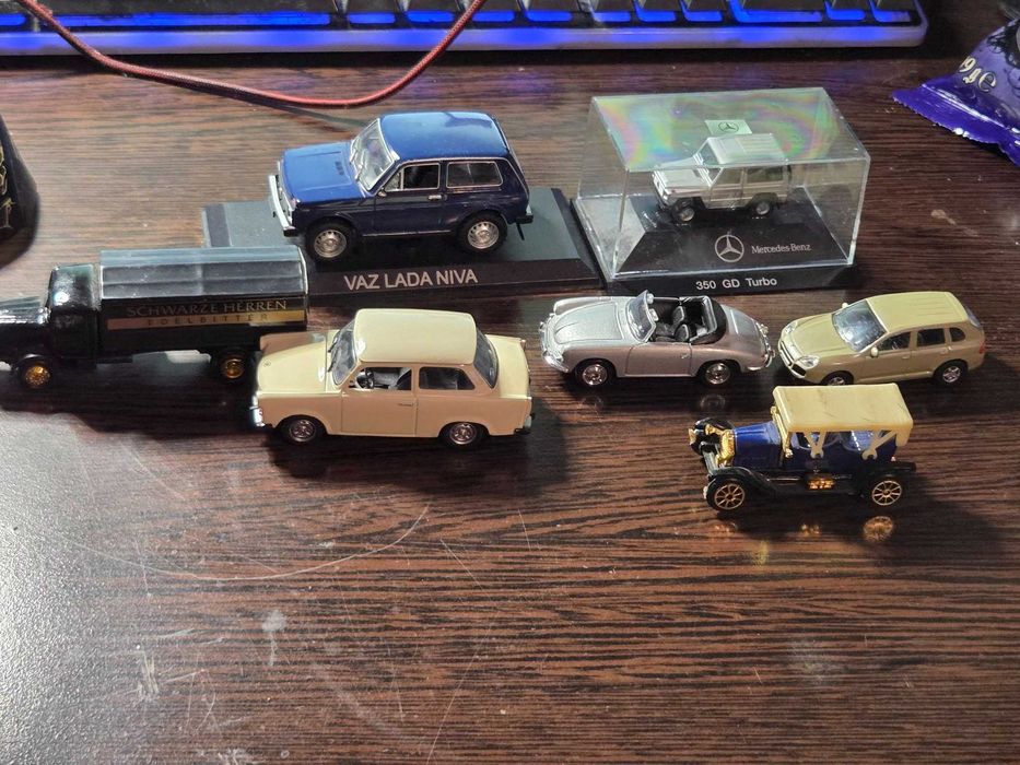Lot de 8 masinute vintage de colectie 2