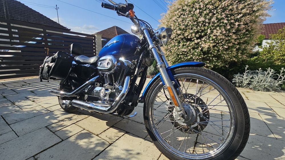 Harley Davidson      Sporster XL 1200 Custom 2007